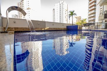 هتل Sun Square Suites