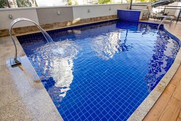 هتل Sun Square Suites