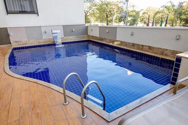 هتل Sun Square Suites