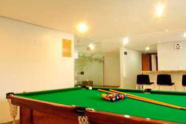 هتل Sun Square Suites