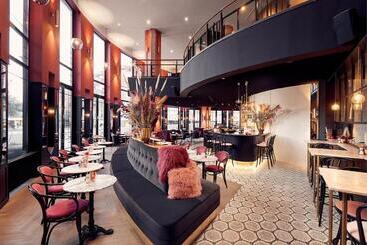 Van Der Valk Theaterhotel De Oranjerie