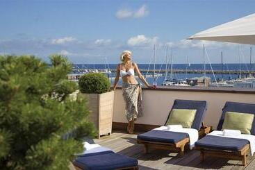 ホテル Yachthafenresidenz Hohe Dune