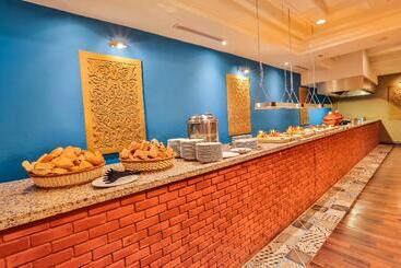Zalagh Kasbah Hotel & Spa