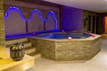 Zalagh Kasbah Hotel & Spa