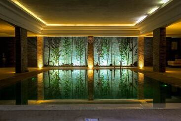 Zalagh Kasbah Hotel & Spa
