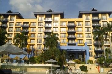 هتل Zuana Beach Resort