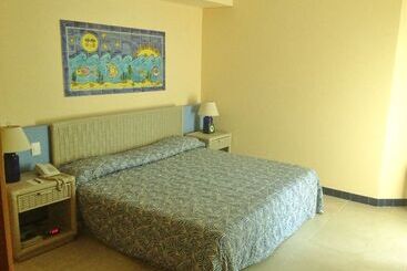 هتل Zuana Beach Resort
