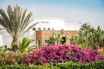 אתר נופש Robinson Agadir  All Inclusive