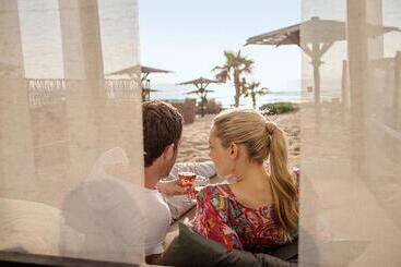 אתר נופש Robinson Agadir  All Inclusive