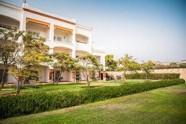 אתר נופש Robinson Agadir  All Inclusive