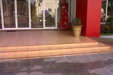 هتل Regal Plaza