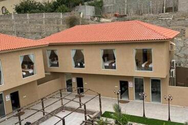 هاستل Revera Resort