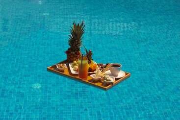 Roas Hotel Bodrum   City Center