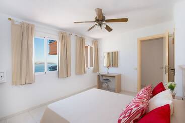 Apartamentos Calablanca