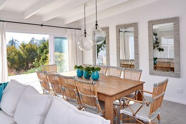 تختخواب و صبحانه White Light The Rooms   Adults Only
