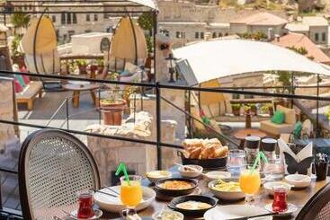 هتل Elysion Cave Suites