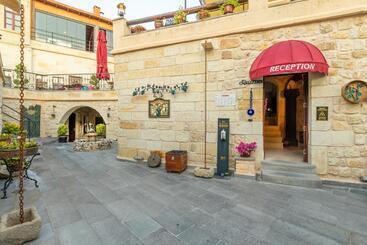 هتل Elysion Cave Suites