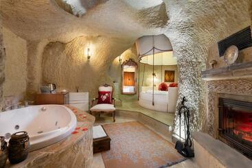هتل Elysion Cave Suites