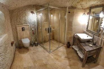 هتل Elysion Cave Suites