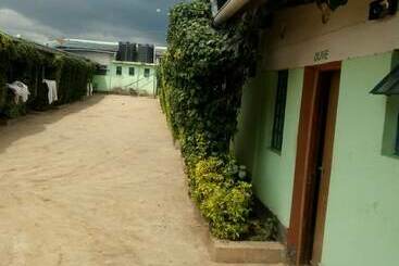 هتل Flavours Lodge   Gilgil