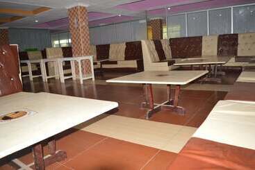 هتل Isiolo Landmark