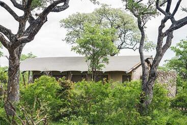 هتل Mdluli Safari Lodge