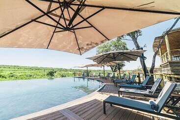 هتل Mdluli Safari Lodge