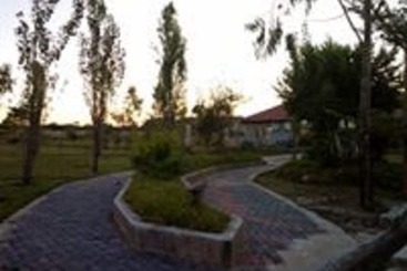 هتل Moyo Lodge