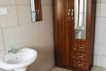 هتل Moyo Lodge