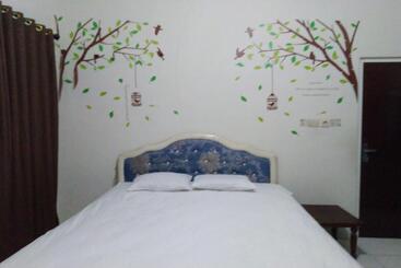 هتل Oyo 90614 Spring Homestay
