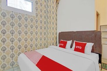 هتل Oyo 90615 Jojo Homestay