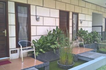 هتل Rumah Amanda Residence