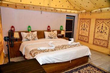 هتل Sky Residency