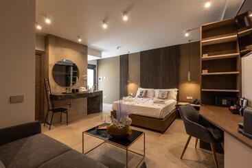 پانسیون Giafra Luxury Rooms