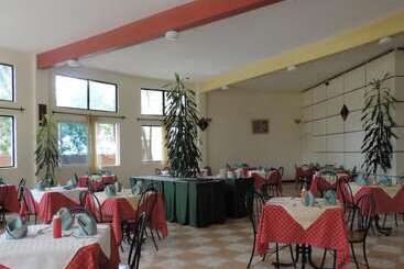 پانسیون Lions Court Lodge