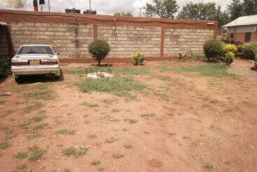 پانسیون Mumbi Rose Guest House