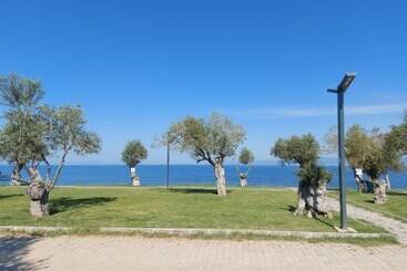 Thassos Apart Otel