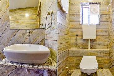 Fabhotel Raj Palace I