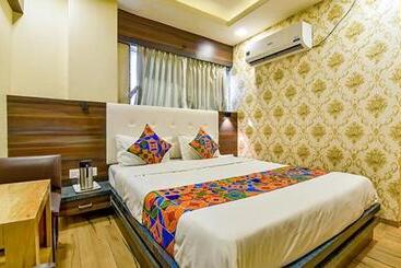 Fabhotel Raj Palace I