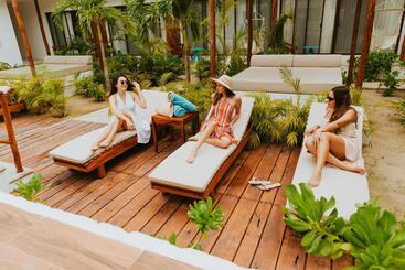 هتل Boutique Naj Casa Holbox