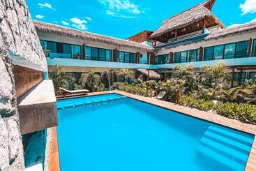 هتل Boutique Naj Casa Holbox