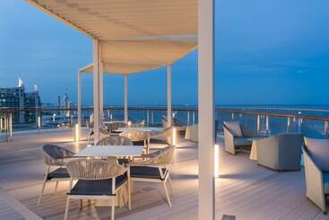 هتل Eurostars Universal Lisboa