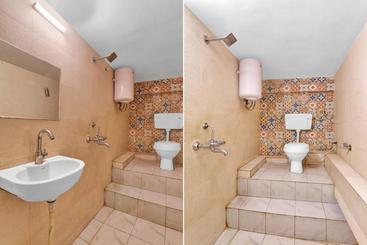 هتل Oyo 82408 Sada Shiv Guest House