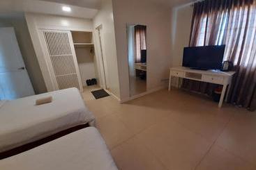 هتل Reddoorz At Balatas Magsaysay Road Naga City