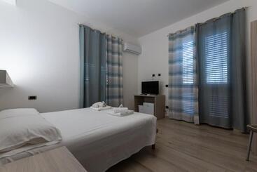 Astra B&b