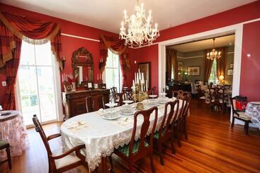 تختخواب و صبحانه Virginia Point Inn