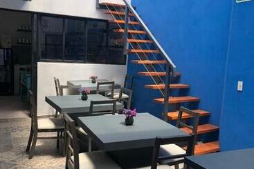 هتل Casa Azul