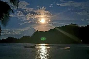 هتل Paradise Island Beach