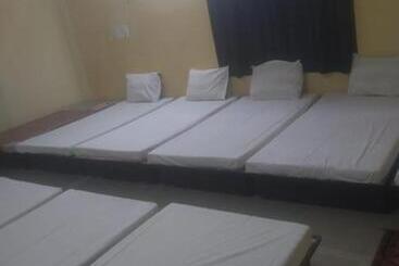 هتل Sahil Inn