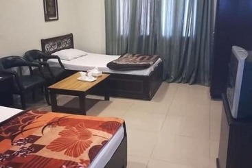 هتل Silver Sand Multan